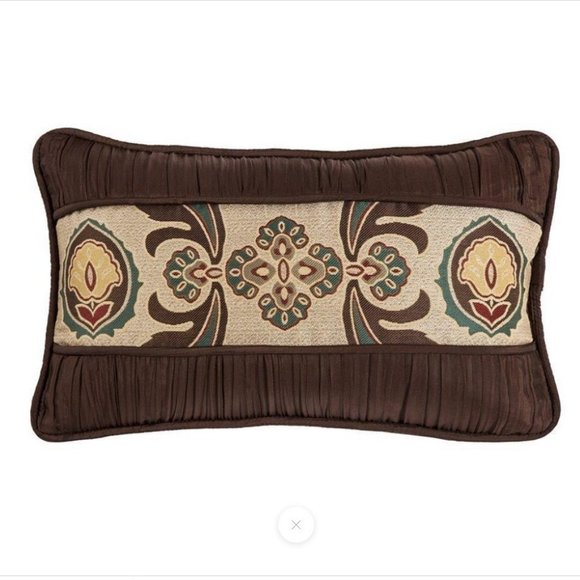 NWT HIEND ACCENTS LORETTA MEDALLION RECTANGULAR PILLOW W/ RUCHING, 12" X 19" - Picture 1 of 5
